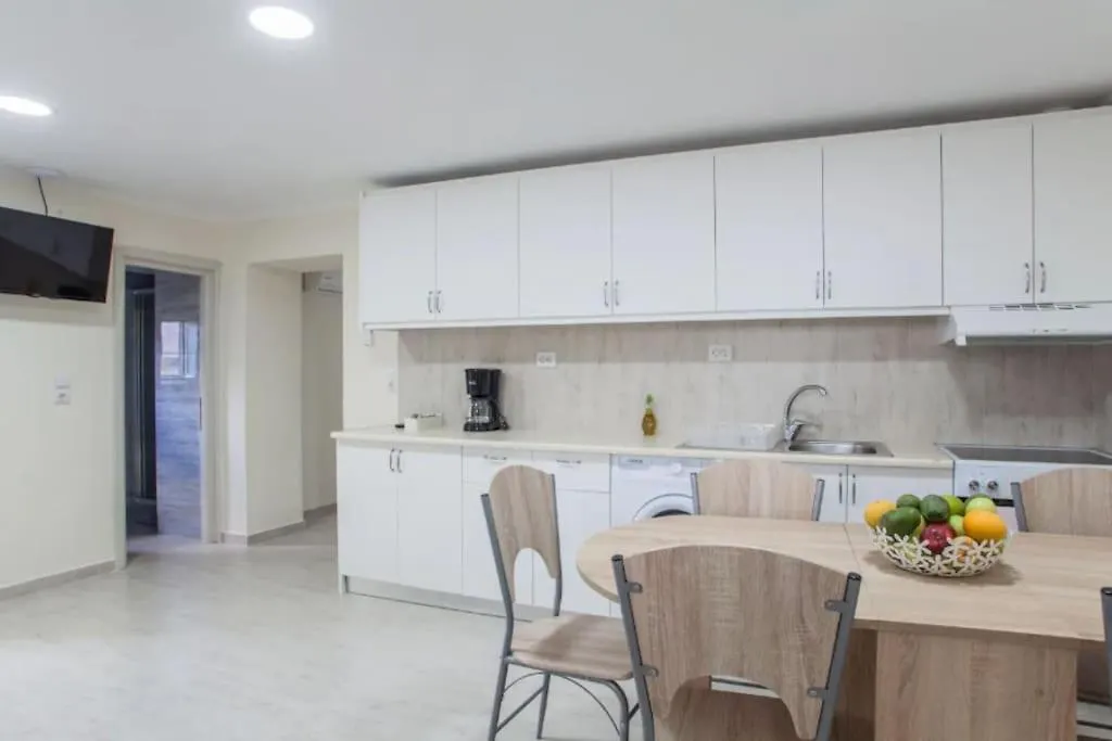 Newly Reconstructed Flat 107Sqm! Lejlighed Chania