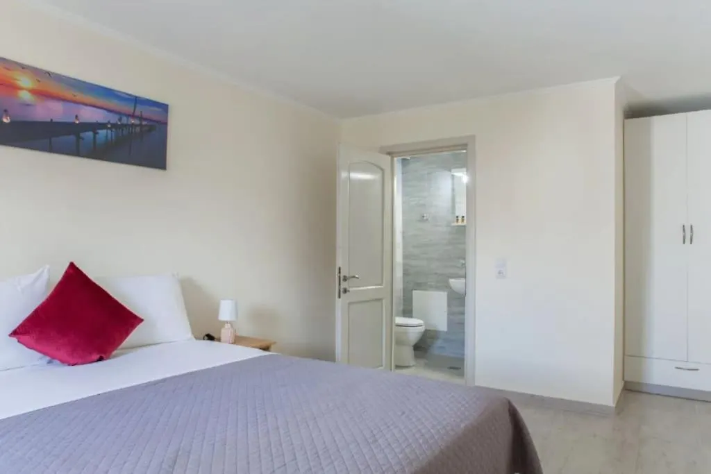 Newly Reconstructed Flat 107Sqm! contacts